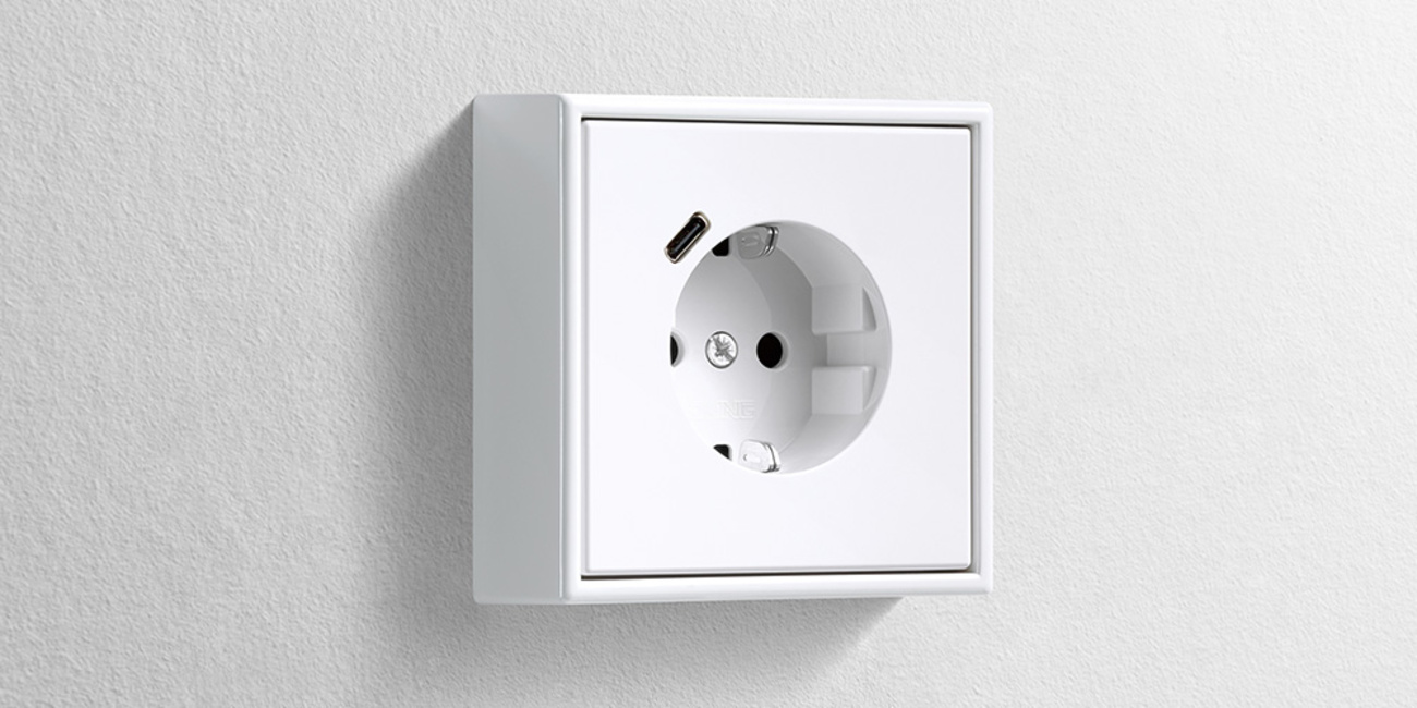 Erweiterter Anschlussraum für die Nachrüstung bei Elektrotechnik Minch in Riedenburg