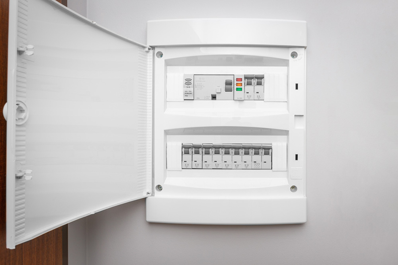 Über­spannungs­schutz bei Elektrotechnik Minch in Riedenburg