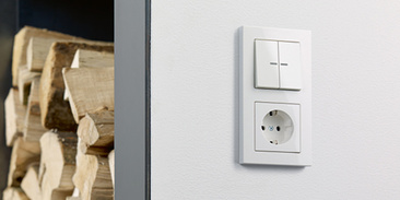 JUNG KNX Taster F 10 bei Elektrotechnik Minch in Riedenburg